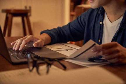 一人公司，疑云四起